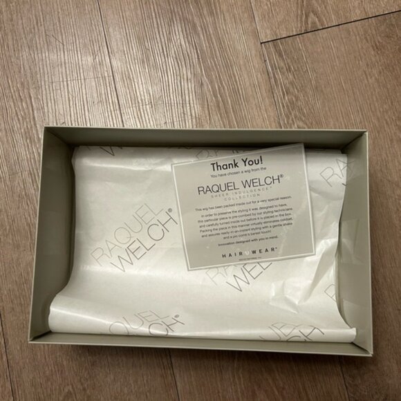 Raquel Welch Glazed Sand Synthetic Short Pixie Wig - Picture 13 of 13